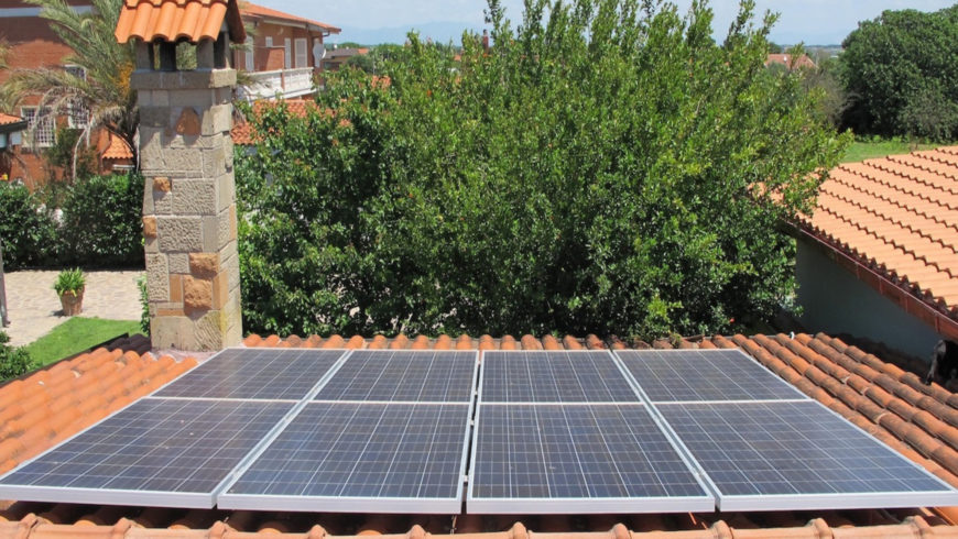 Federcontribuenti: “Ecco i rischi del fotovoltaico in comodato d’uso”